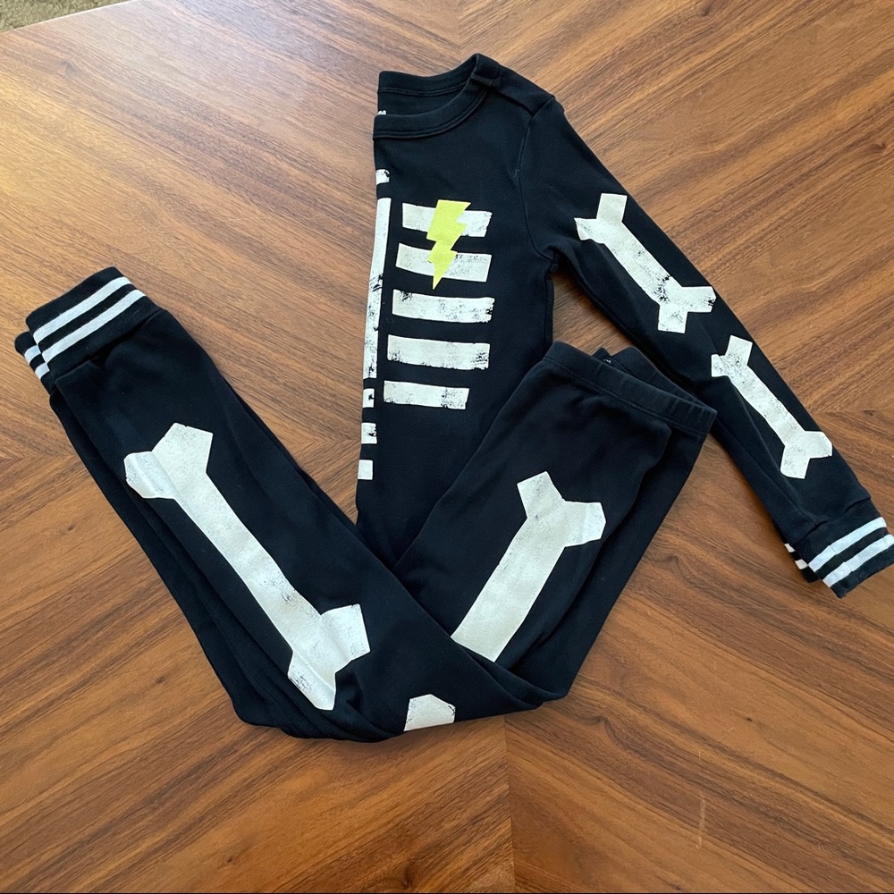 Gymboree skeleton PJs little boy size 7